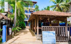 Golden Surfer Beach Hotel
